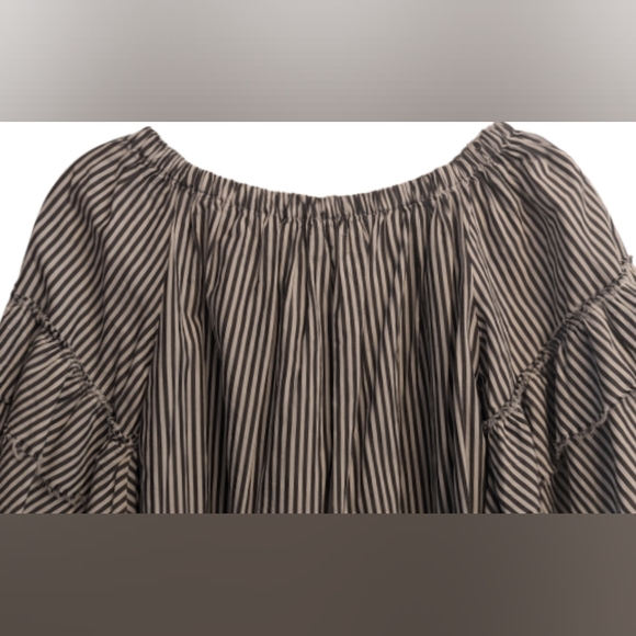 EUC ZARA Woman Premium grey/white striped tiered ruffle hems off shoulder mini - Picture 7 of 13
